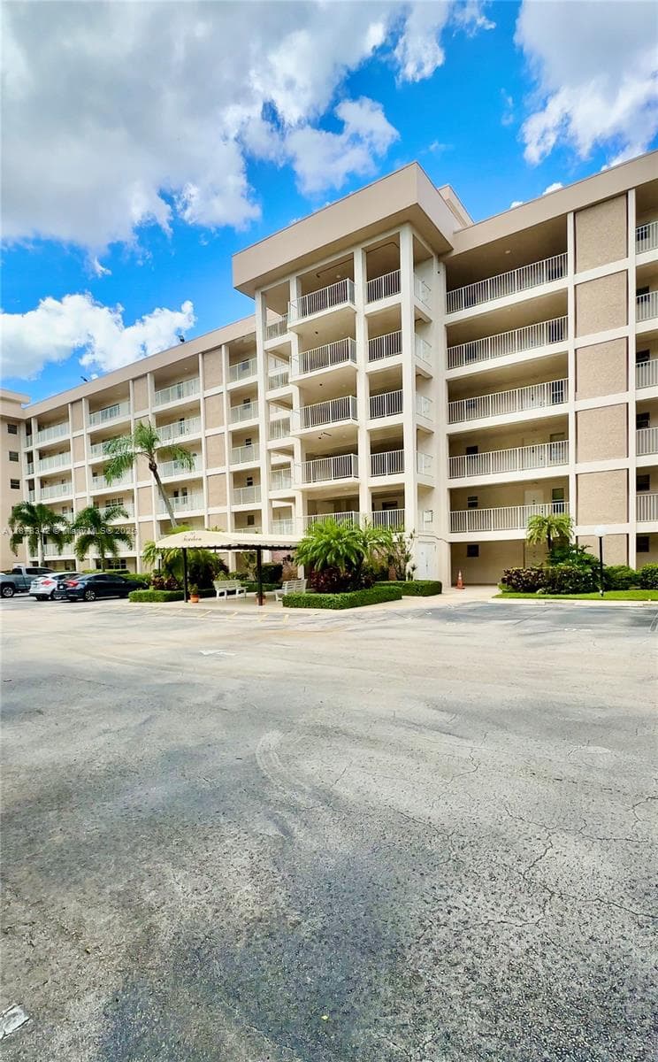 NO 14 PALM-AIRE COUNTRY C · #307 in Pompano Beach - Photo 1