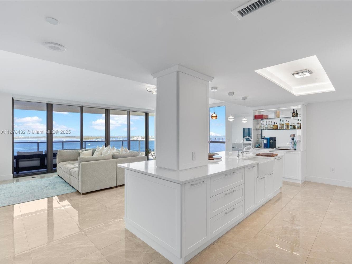 Jade Brickell · #1811 in Miami - Photo 3