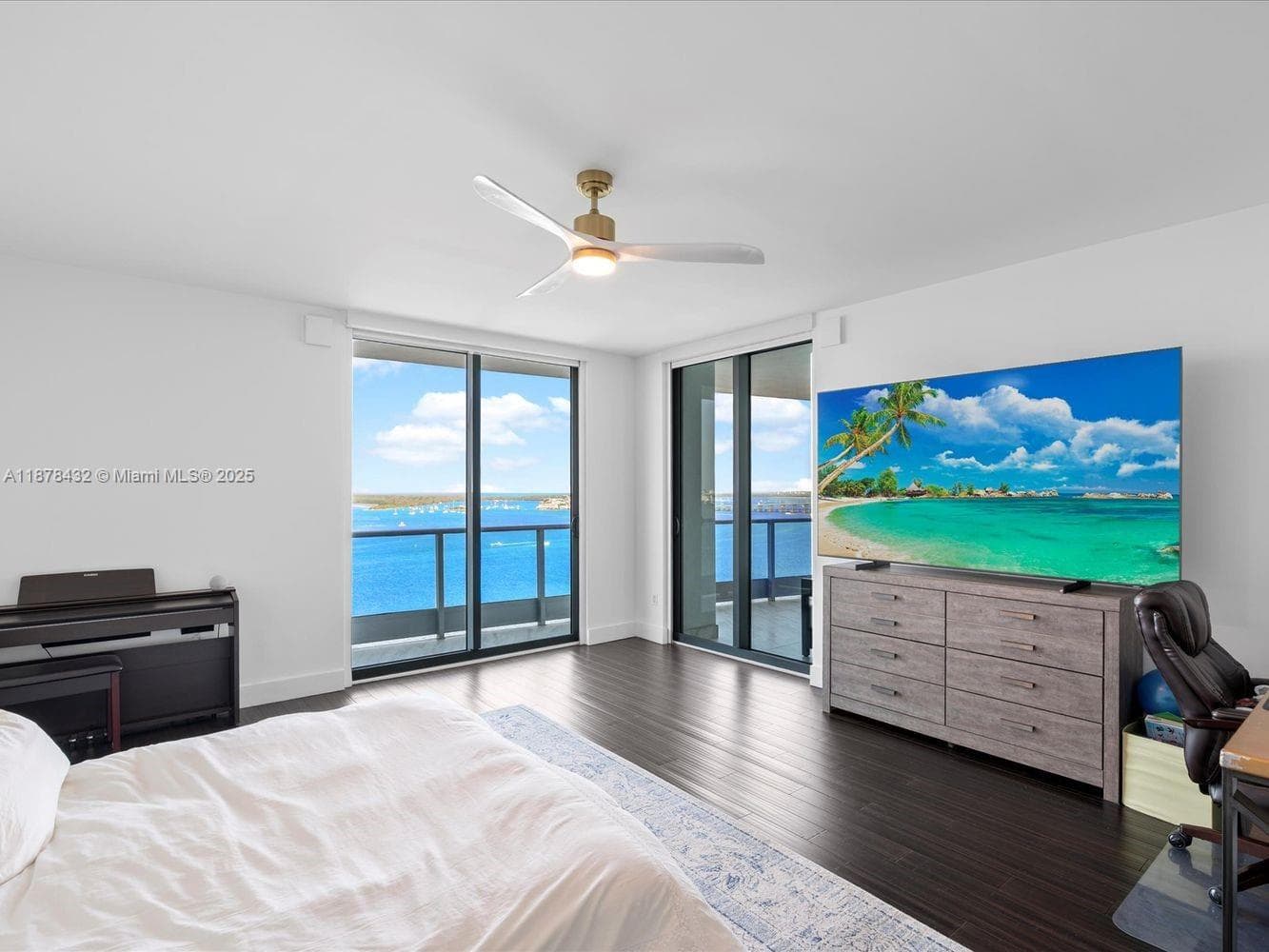 Jade Brickell · #1811 in Miami - Photo 20
