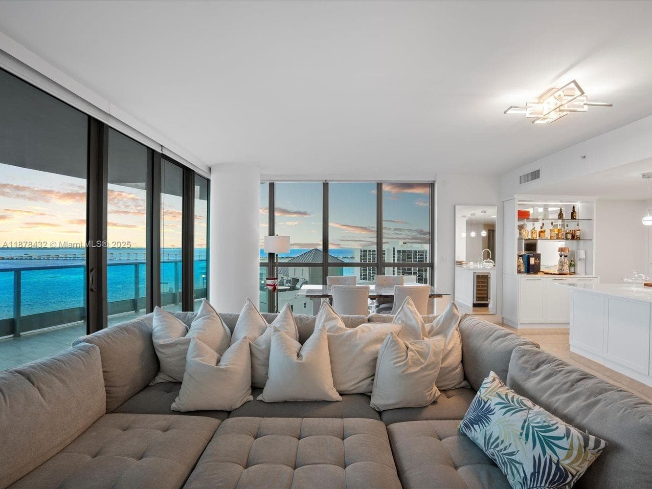 Jade Brickell · #1811 in Miami - Photo 31