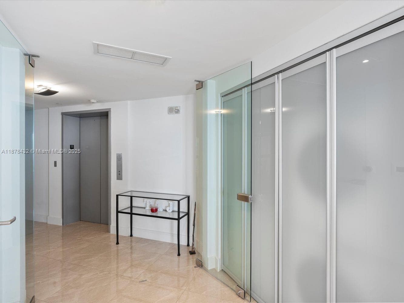 Jade Brickell · #1811 in Miami - Photo 25