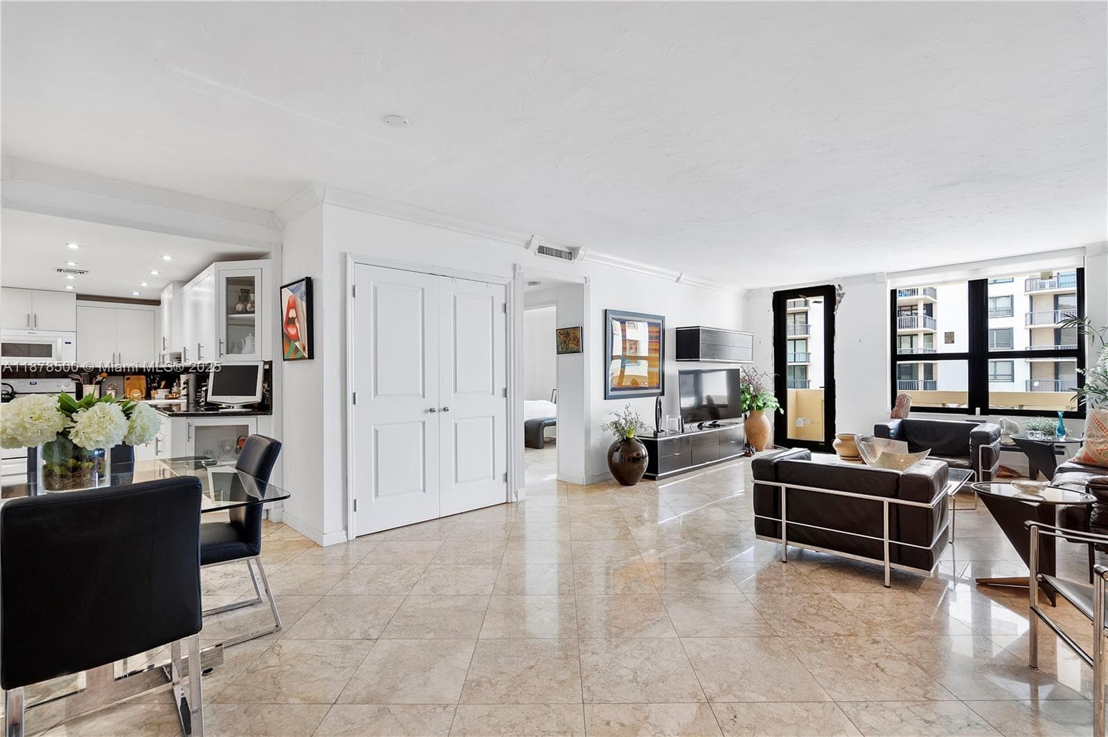 THE PLAZA OF BAL HARBOUR · #1210 in Bal Harbour - Photo 2
