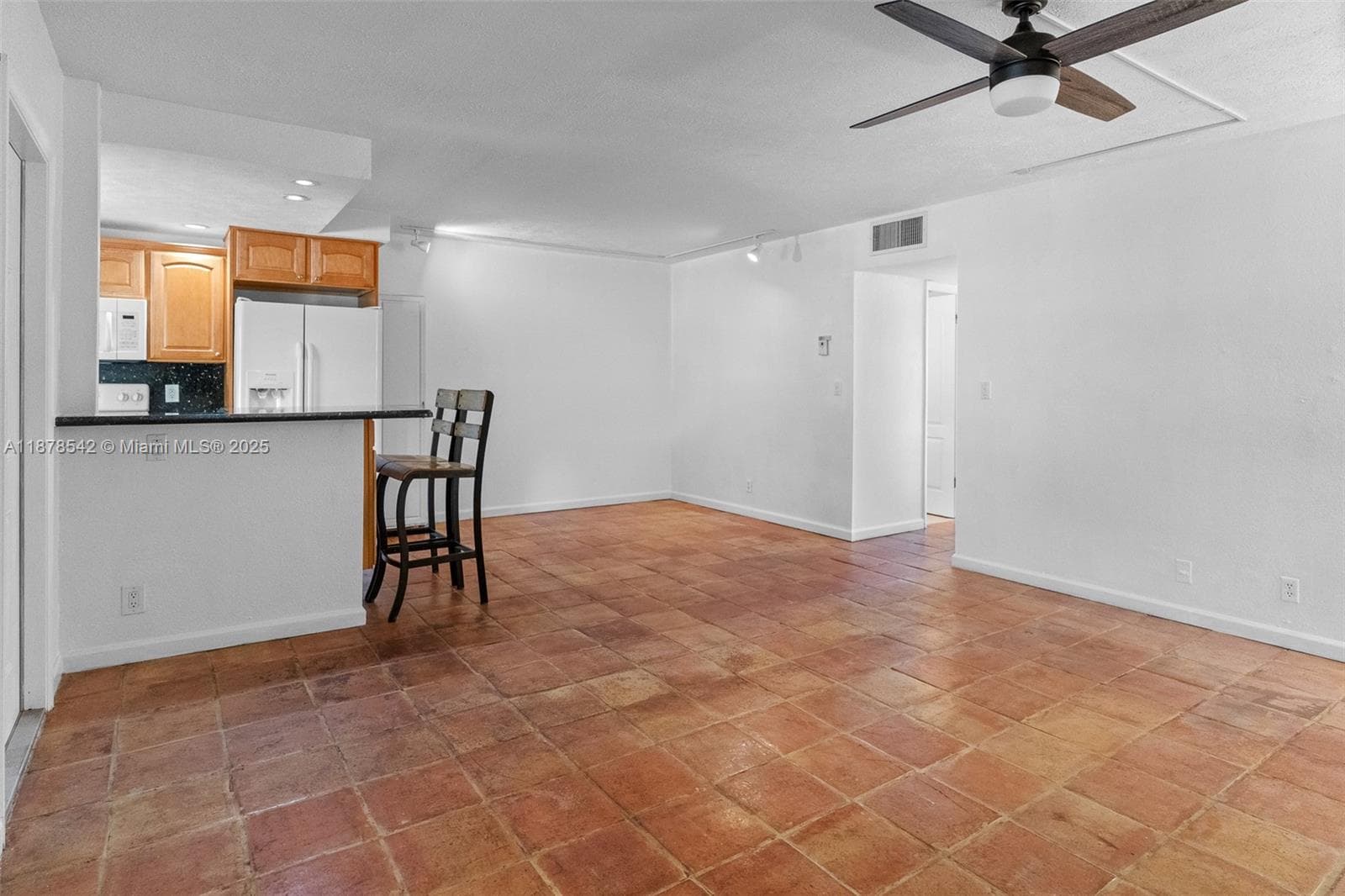 MARINE COLONY CONDO · #244 in Pompano Beach - Photo 8