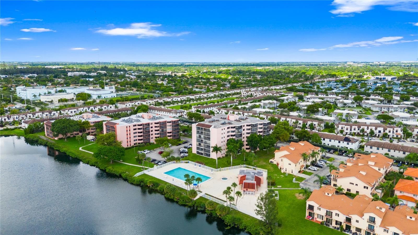 LAKE VIEW OF CALIF CLUB C · #307 in Miami - Photo 1