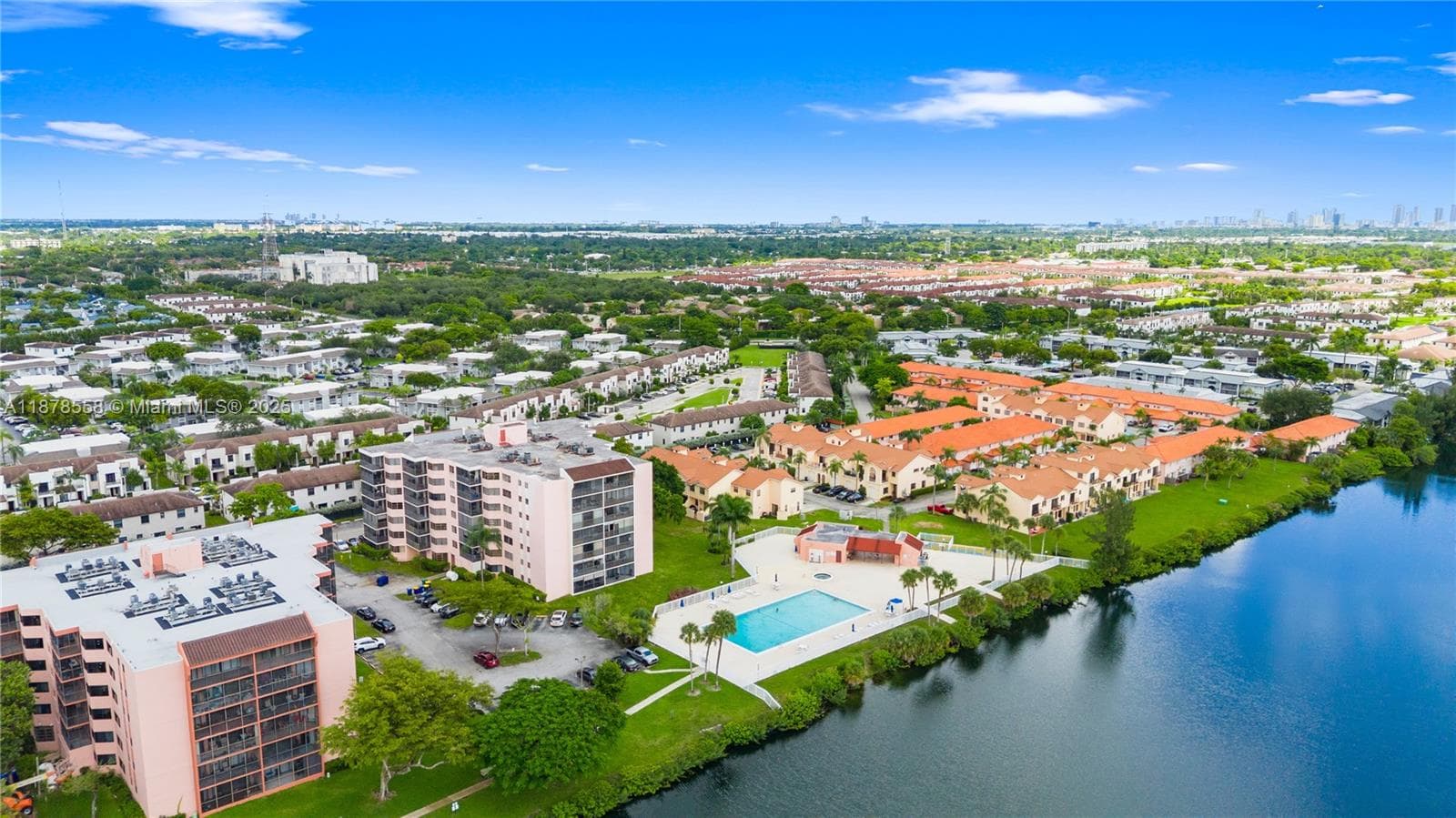 LAKE VIEW OF CALIF CLUB C · #307 in Miami - Photo 30