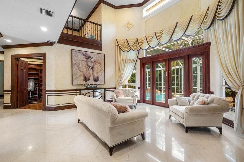 Large Living Area