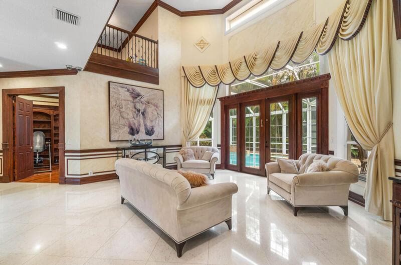 Large Living Area