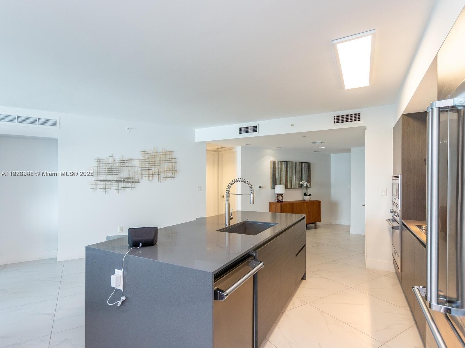 O Residence · #502 in Bay Harbor Islands - Photo 4
