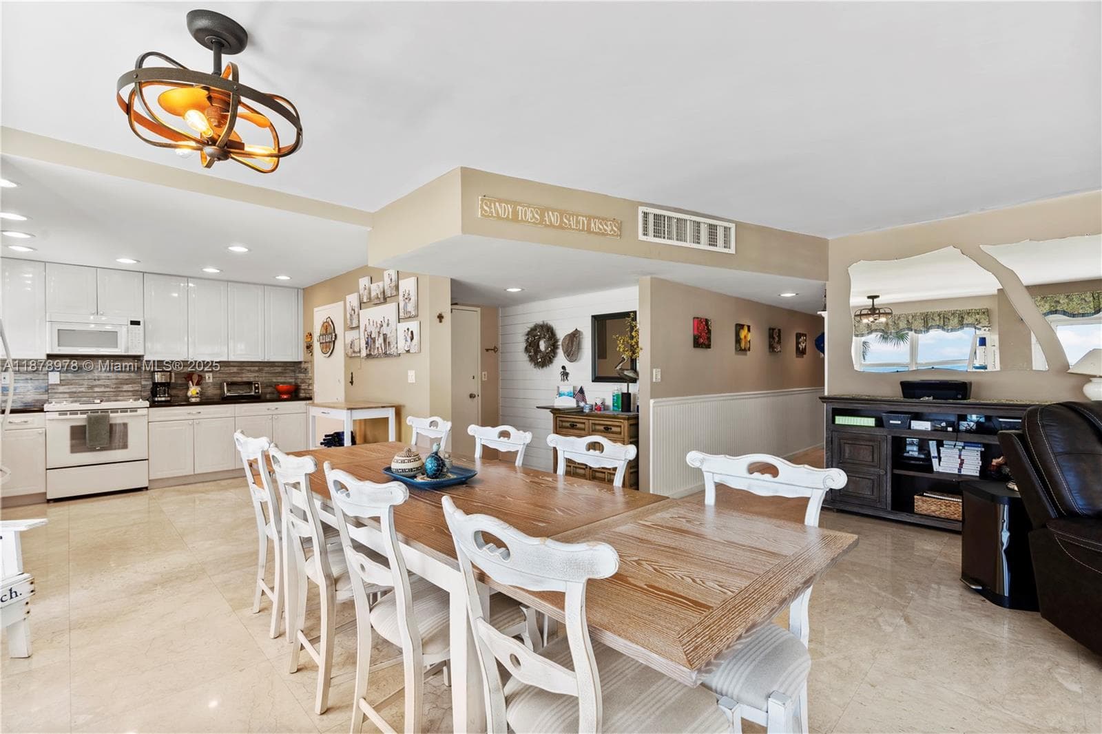 Riviera Condo · #111 in Fort Lauderdale - Photo 14