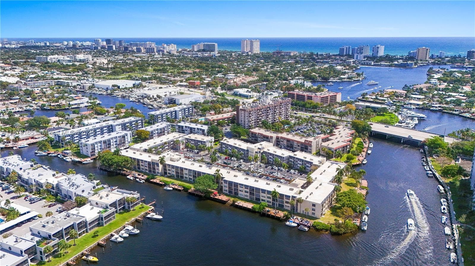 ISLAND CLUB · #305E in Pompano Beach - Photo 3