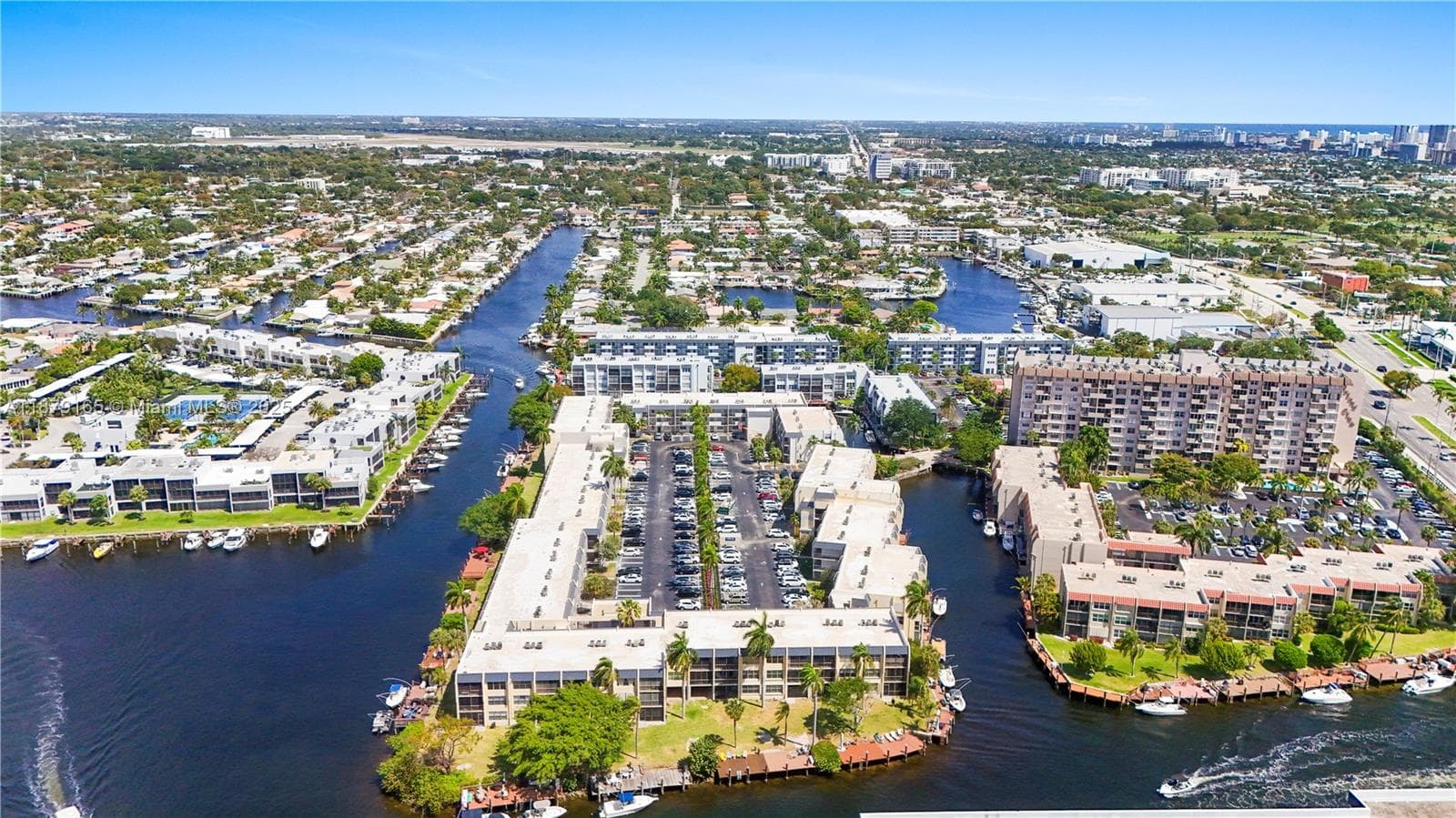 ISLAND CLUB · #305E in Pompano Beach - Photo 4