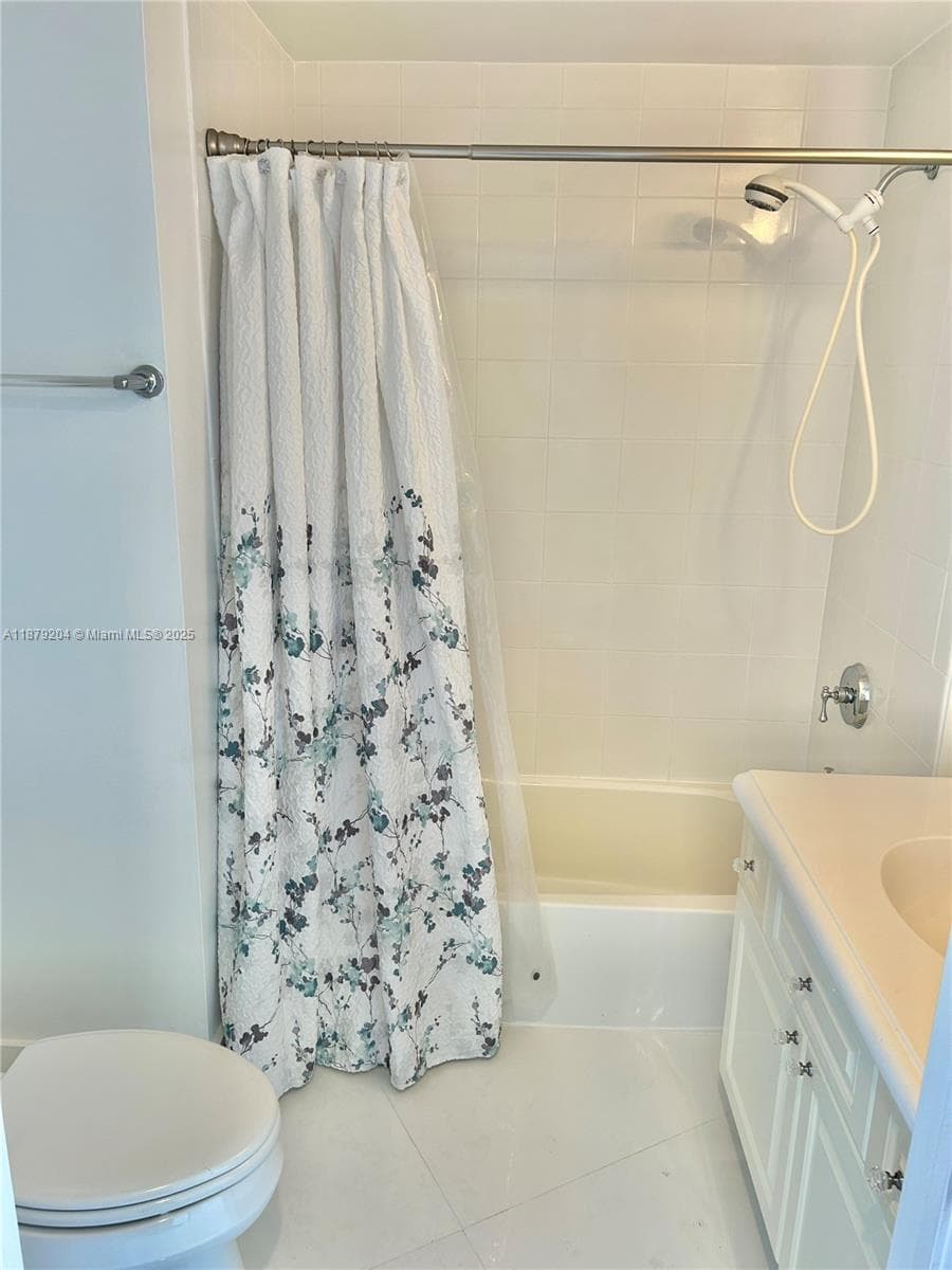 Second Bedroom Bath