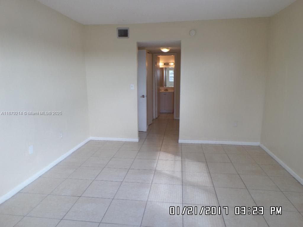 SUNSET HILLS I CONDOMINIU · #410 in Lauderdale Lakes - Photo 2