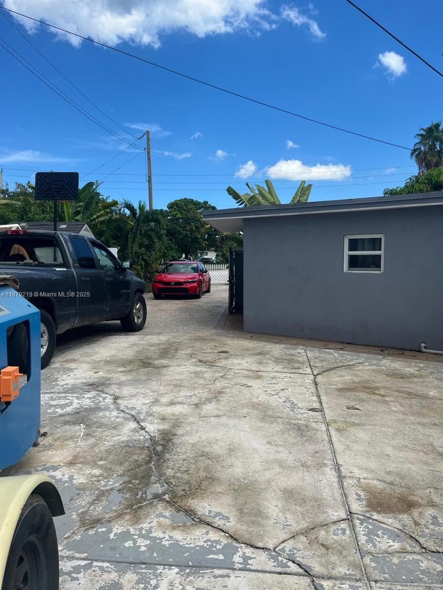 12950 NW 22nd Ave photo 36