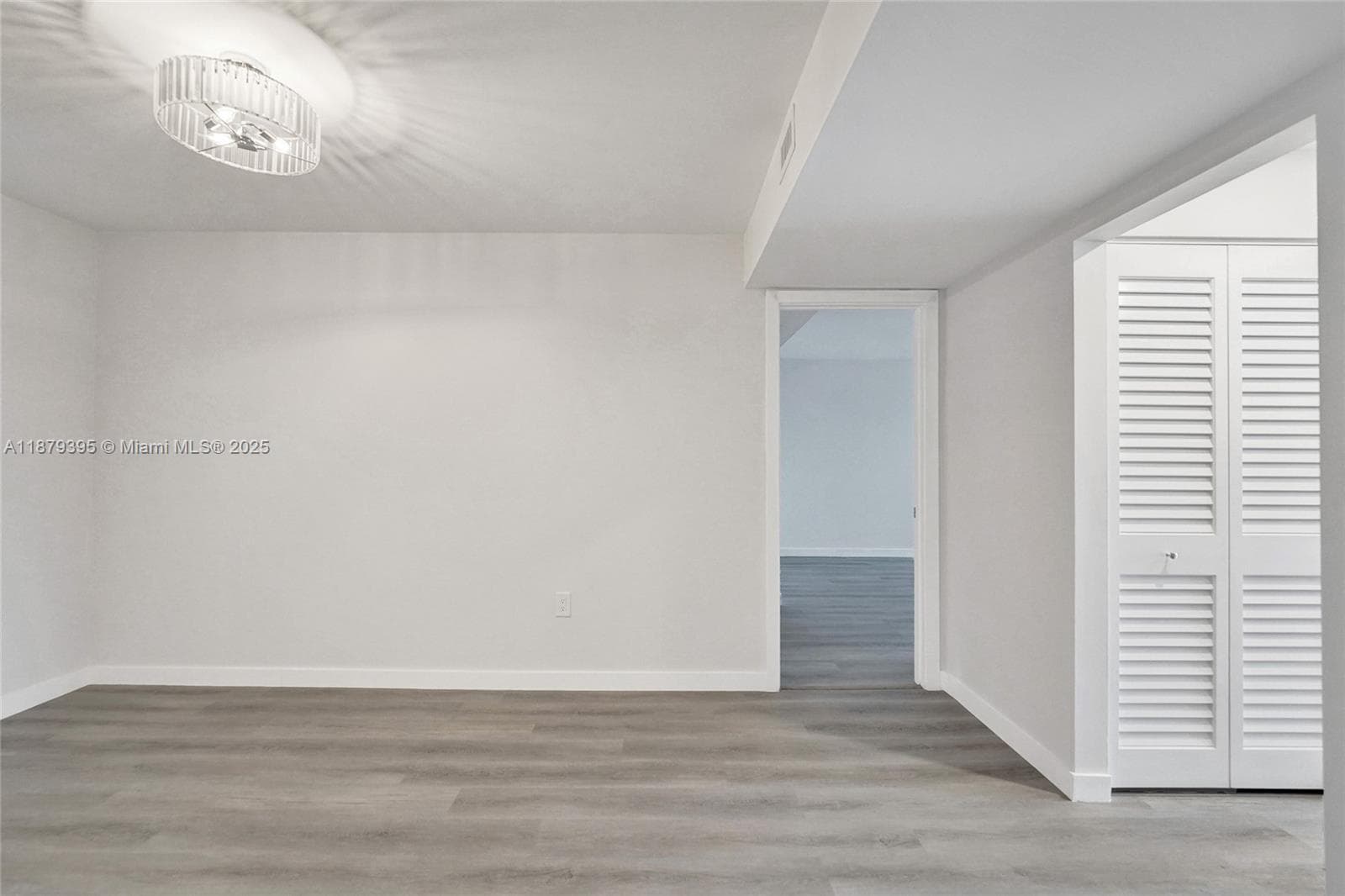 SUMMIT CONDO · #2509S PH in Hollywood - Photo 23