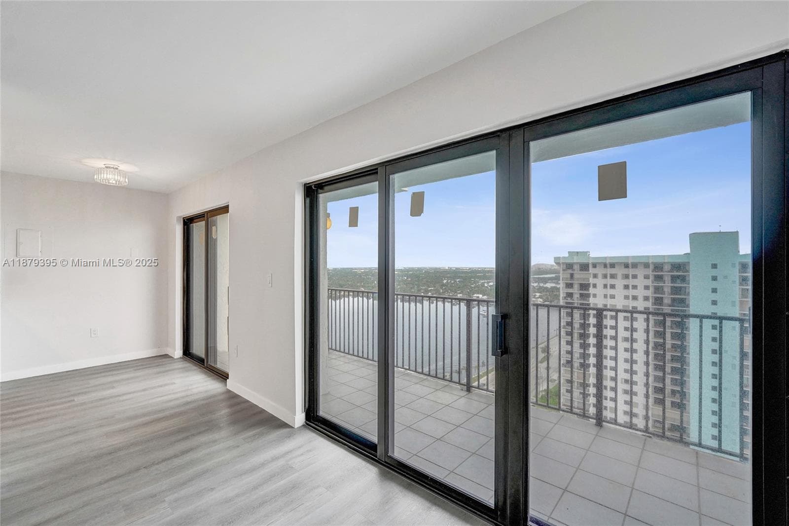 SUMMIT CONDO · #2509S PH in Hollywood - Photo 13