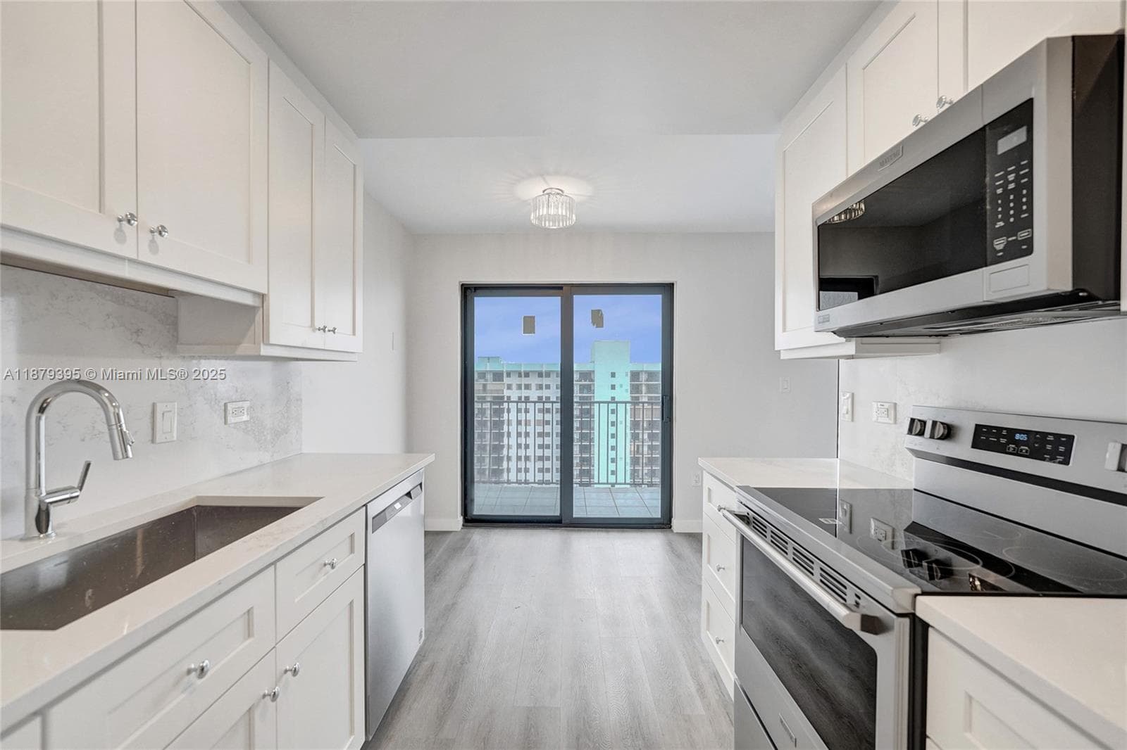 SUMMIT CONDO · #2509S PH in Hollywood - Photo 16