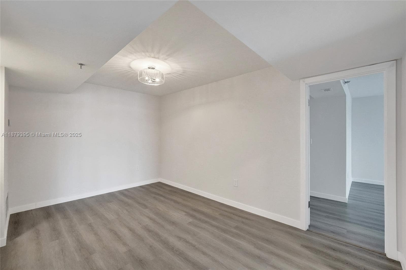 SUMMIT CONDO · #2509S PH in Hollywood - Photo 19