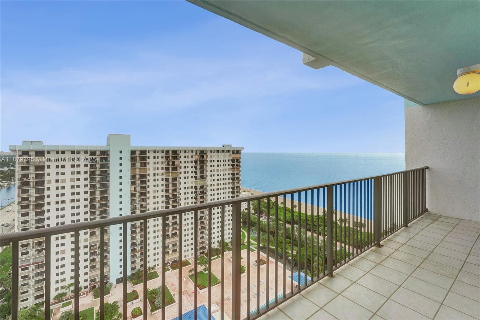 SUMMIT CONDO · #2509S PH in Hollywood - Photo 39