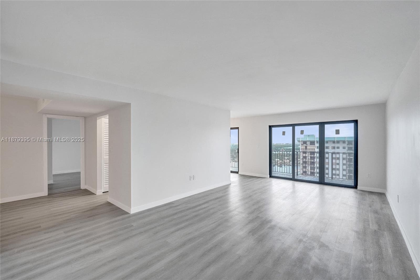 SUMMIT CONDO · #2509S PH in Hollywood - Photo 8