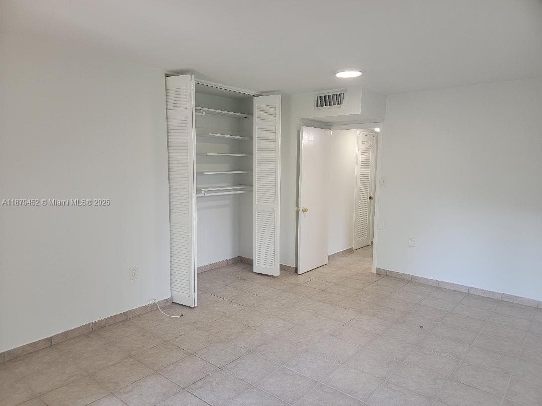 THE CASTILLE CONDO · #19 in Miami Beach - Photo 7