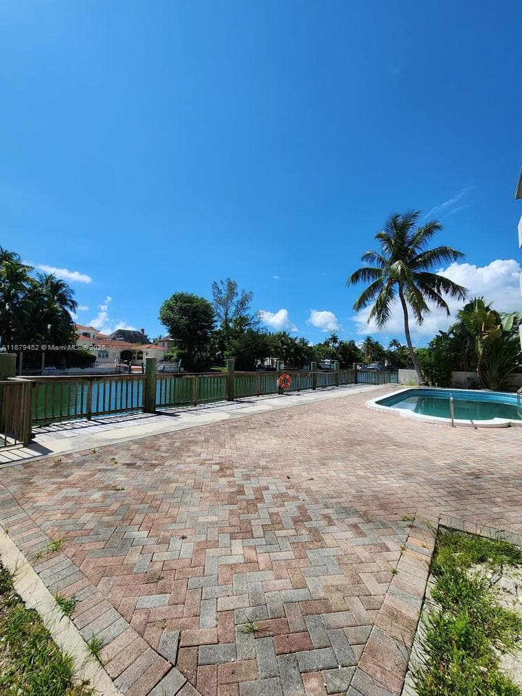 THE CASTILLE CONDO · #19 in Miami Beach - Photo 9
