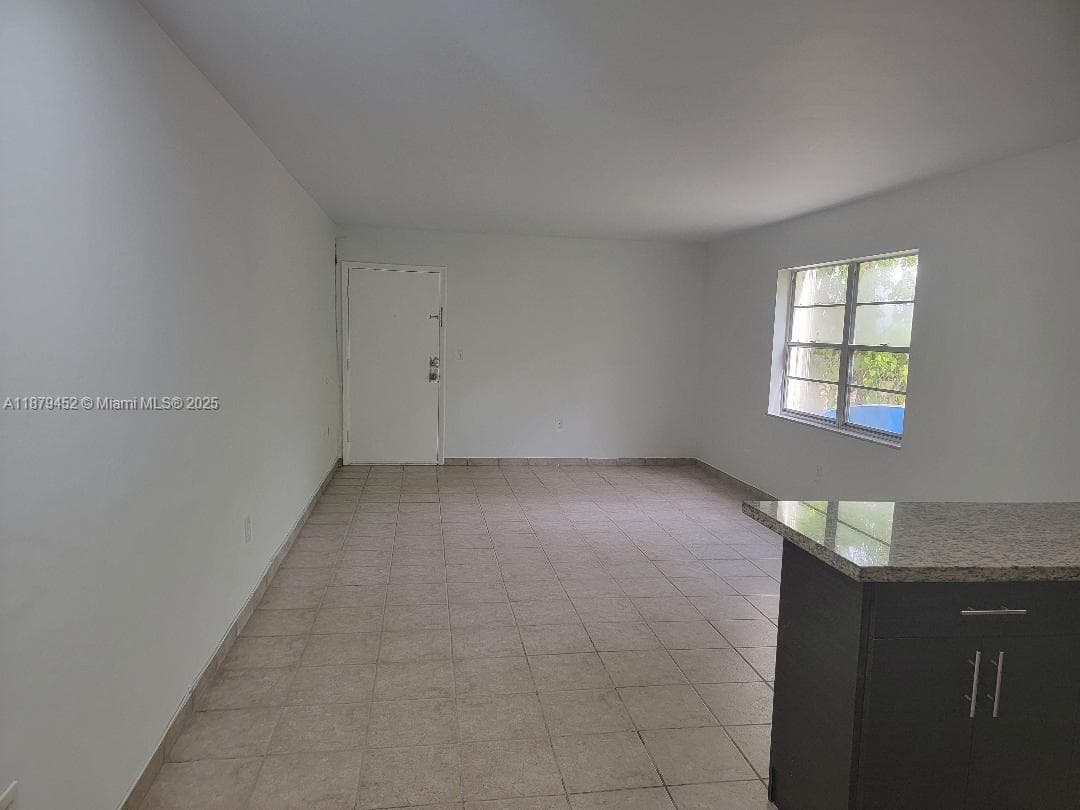 THE CASTILLE CONDO · #19 in Miami Beach - Photo 4