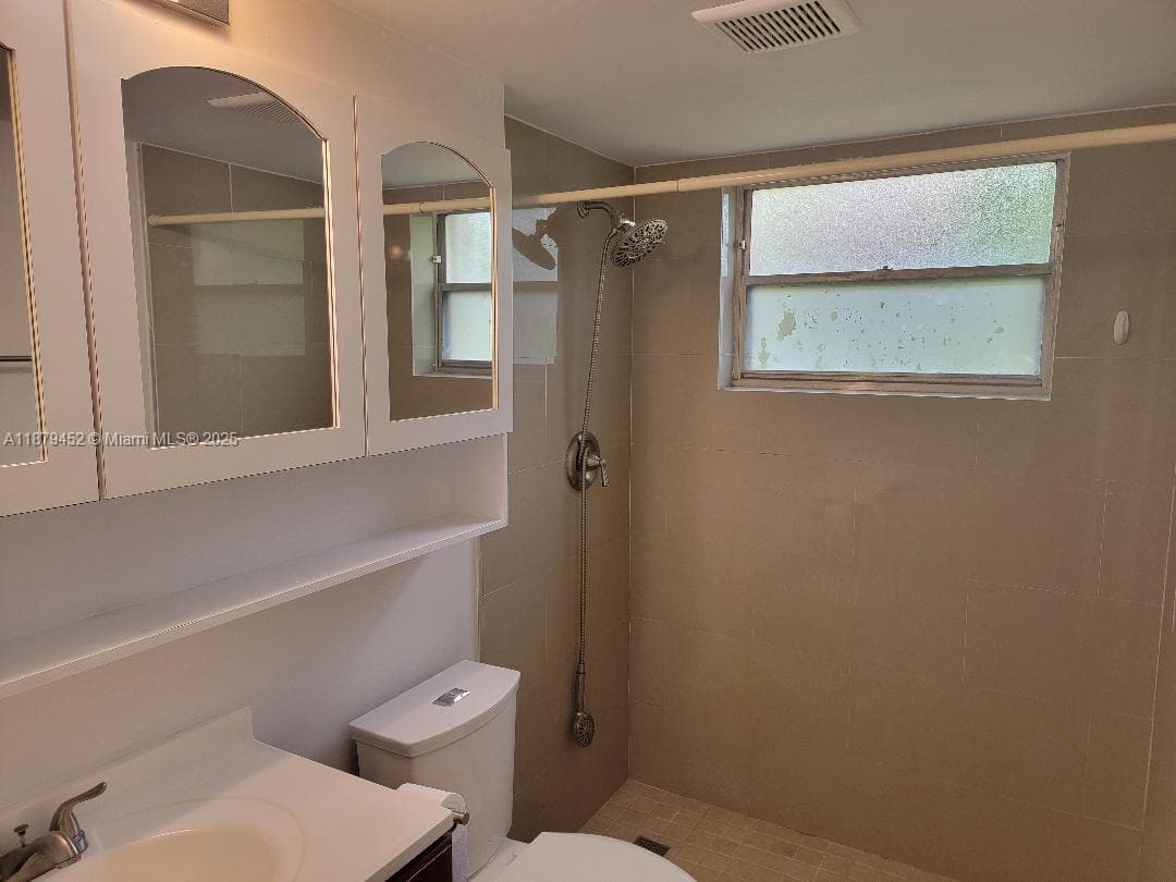 THE CASTILLE CONDO · #19 in Miami Beach - Photo 8