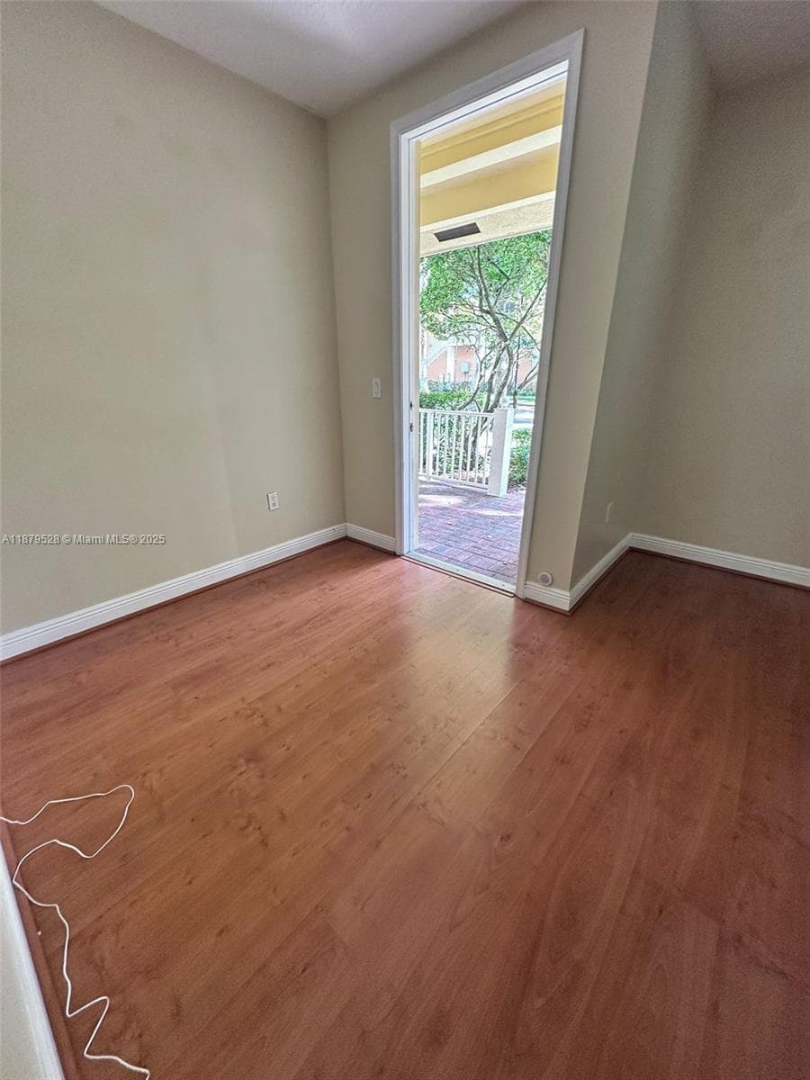 VILLAGE AT SAILBOAT BEND · #1331 in Fort Lauderdale - Photo 5