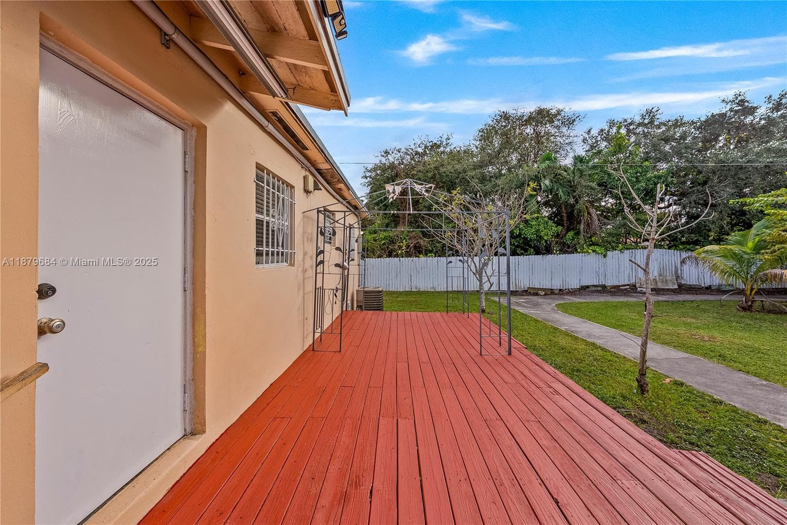 14350 N Miami Ave photo 23