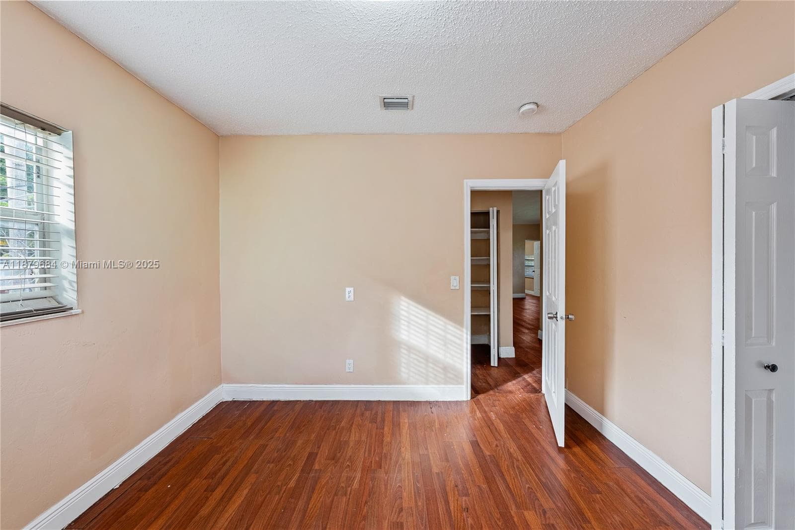 14350 N Miami Ave photo 11