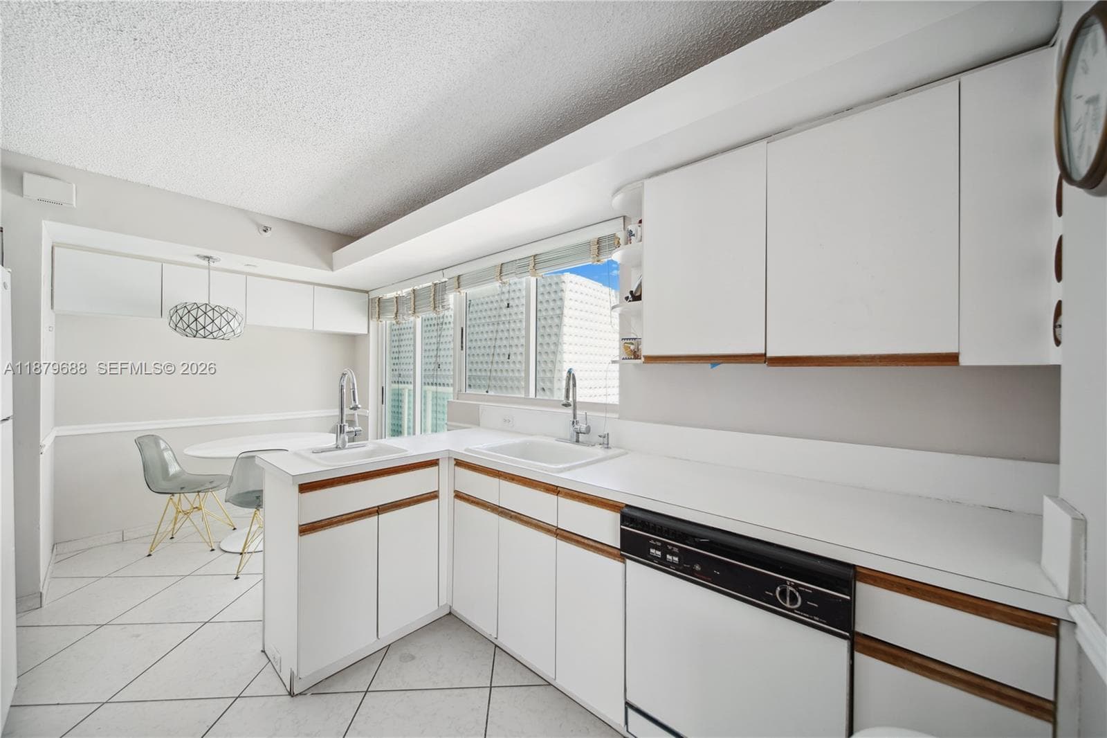 KING DAVID TOWERS CONDO · #604 in Miami Beach - Photo 7