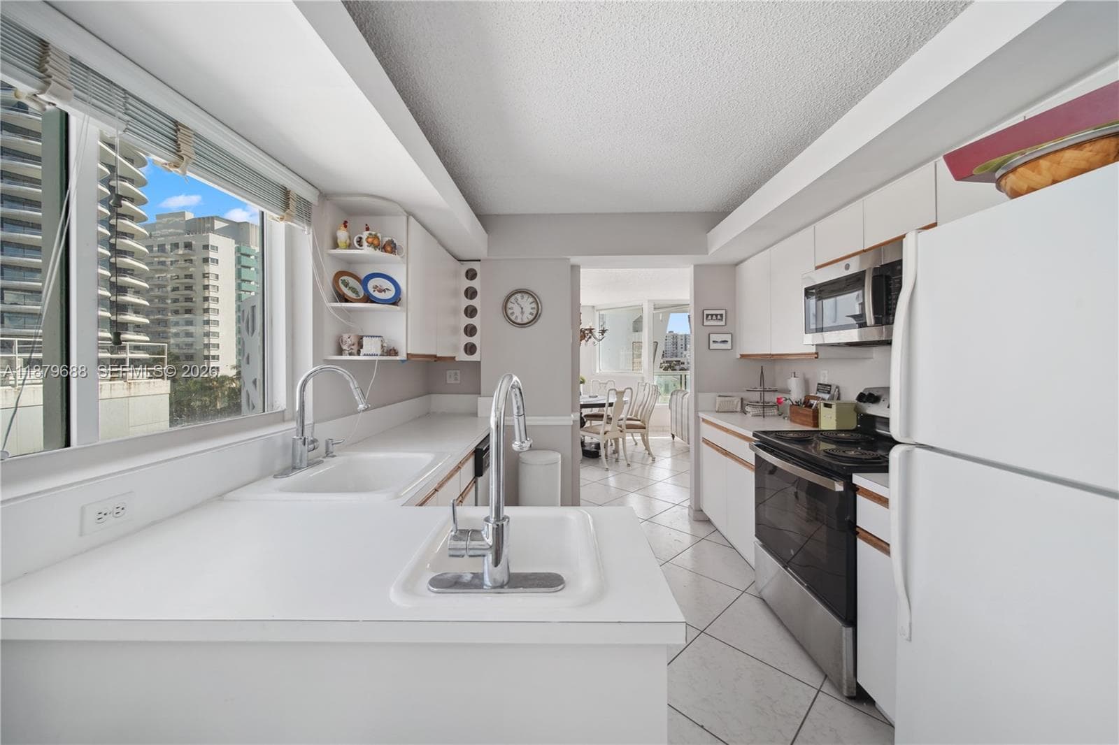 KING DAVID TOWERS CONDO · #604 in Miami Beach - Photo 9