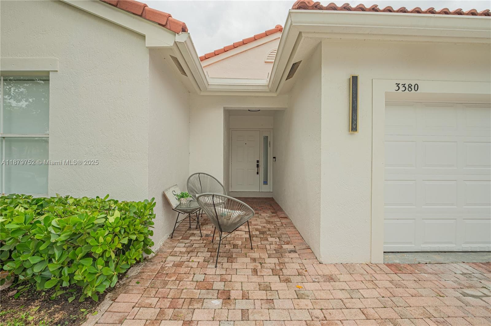 3380 SW 50th St photo 8