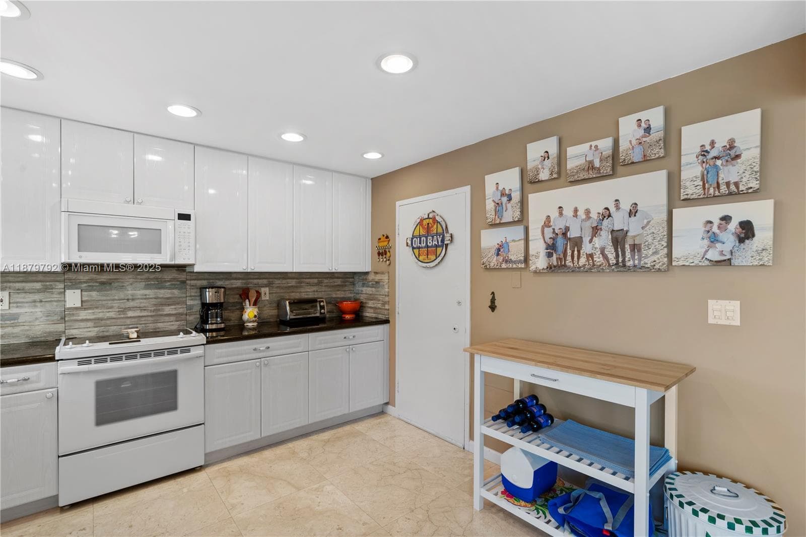 RIVIERA CONDO · #111 in Fort Lauderdale - Photo 20