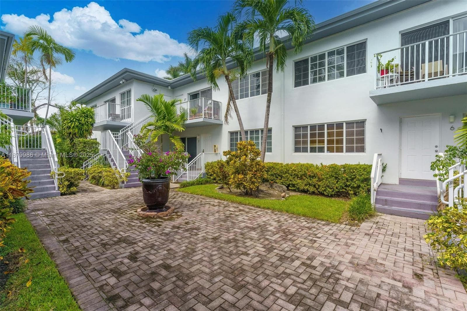 SOUTHERN STAR CONDO · #26 in Bay Harbor Islands - Photo 13