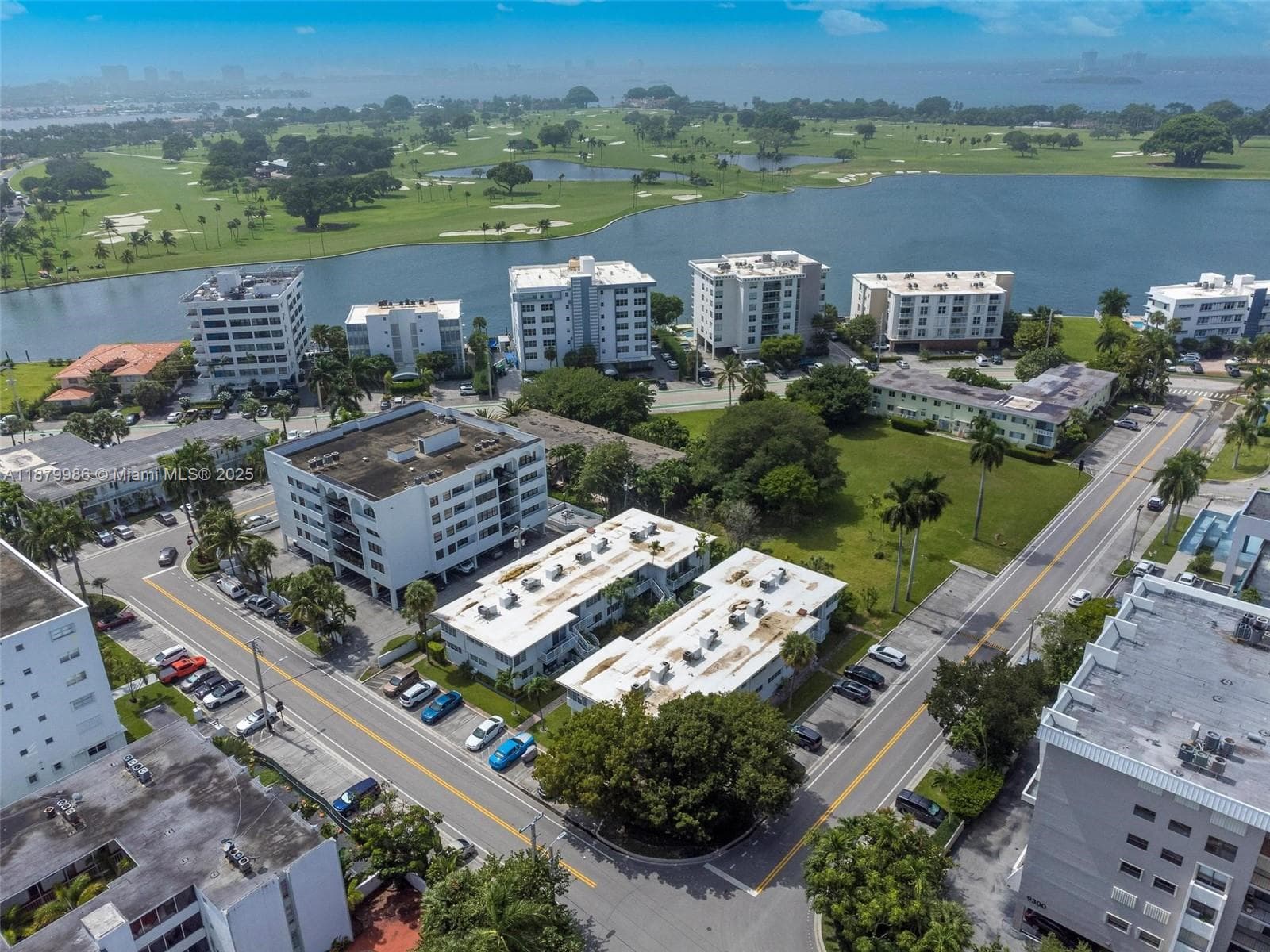 SOUTHERN STAR CONDO · #26 in Bay Harbor Islands - Photo 3