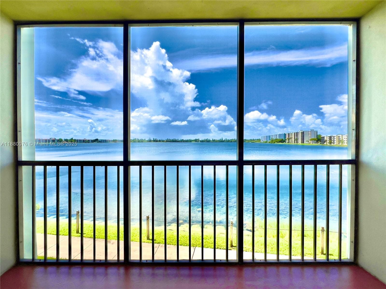 LAKE EMERALD CONDOMINIUM · #209 in Oakland Park - Photo 1