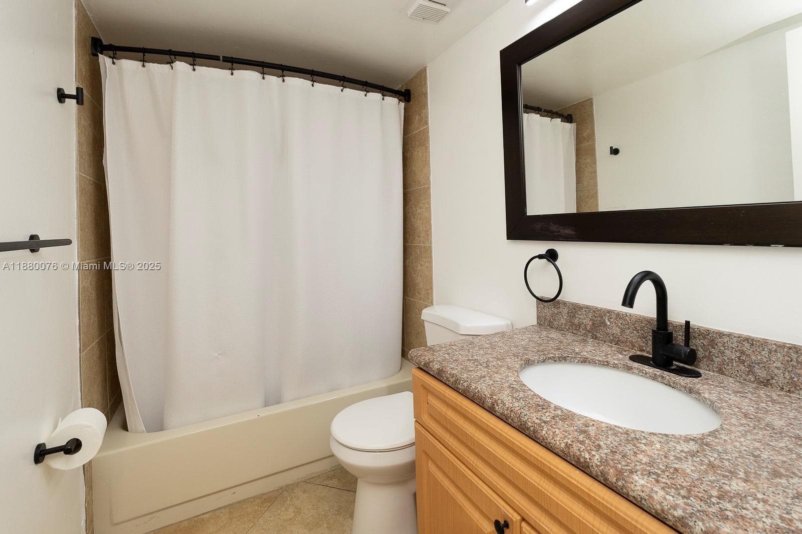 LAKE EMERALD CONDOMINIUM · #209 in Oakland Park - Photo 34