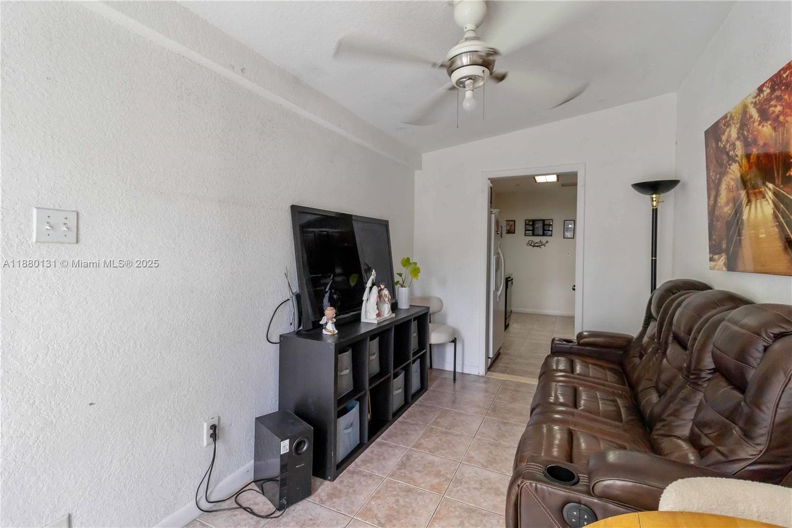 5740 Lincoln St photo 6
