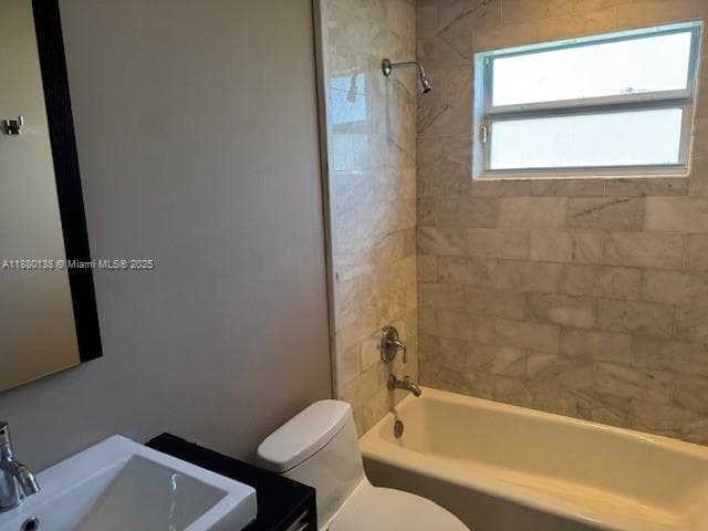 200 NE 44th St #0 photo 11