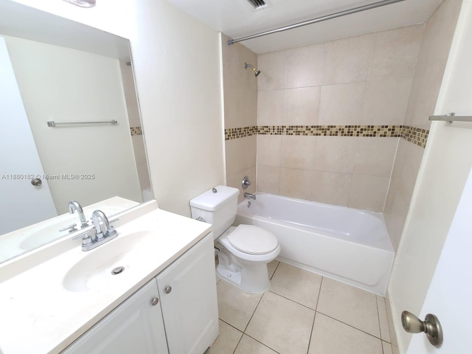 MONTECARLO CONDO · #D-409 in Miami - Photo 11