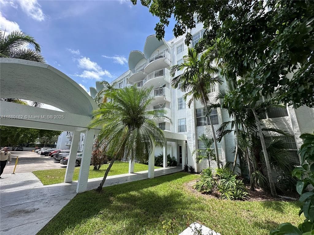 MONTECARLO CONDO · #D-409 in Miami - Photo 21