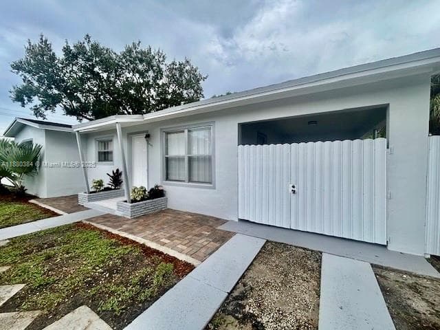 3420 NW 2nd St photo 3