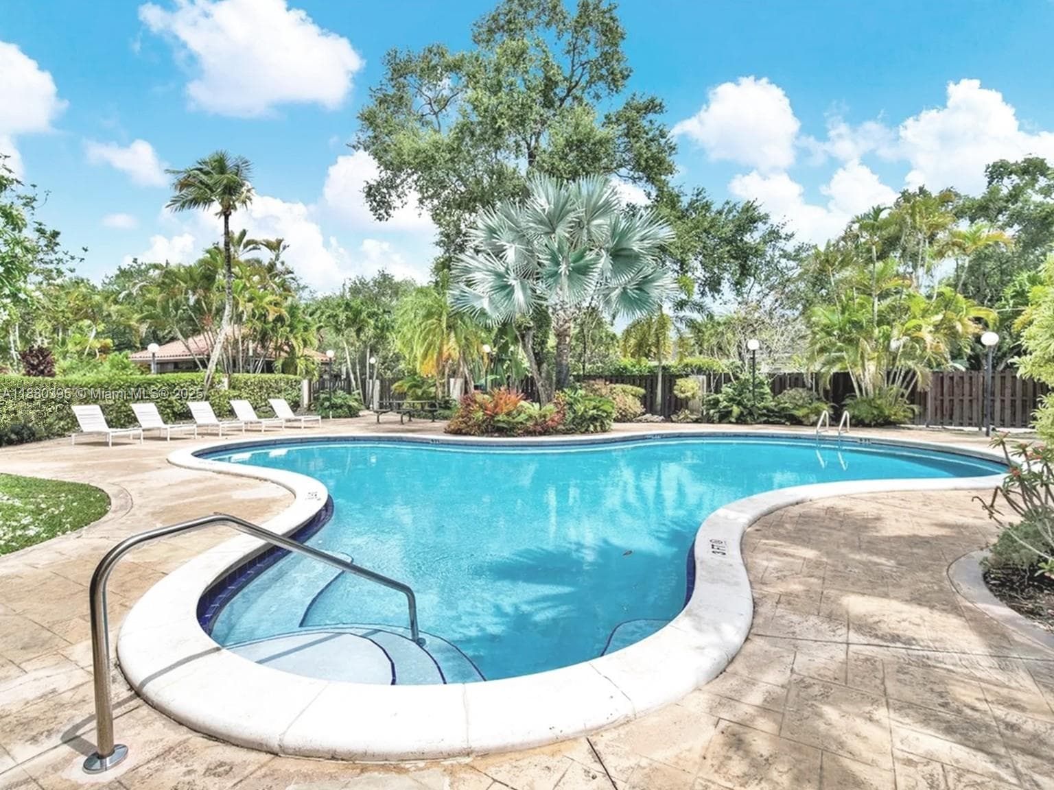 DADELAND GROVE CONDO · #D101 in Pinecrest - Photo 23