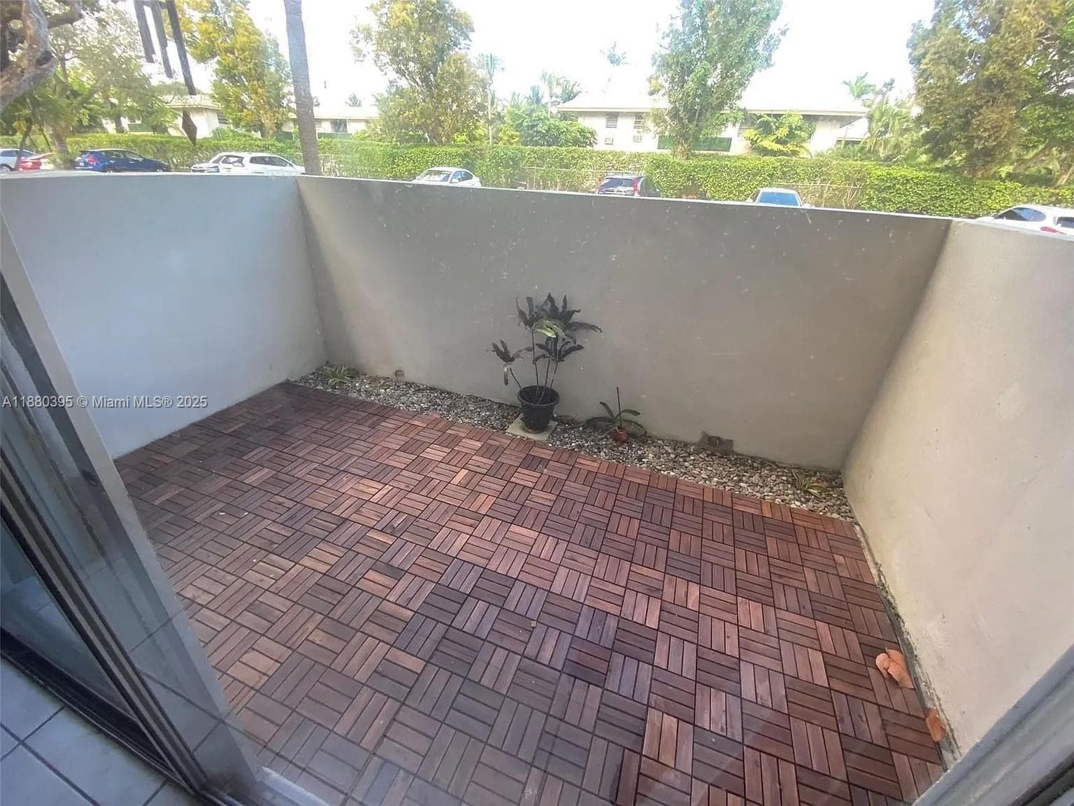 private patio/ terrace