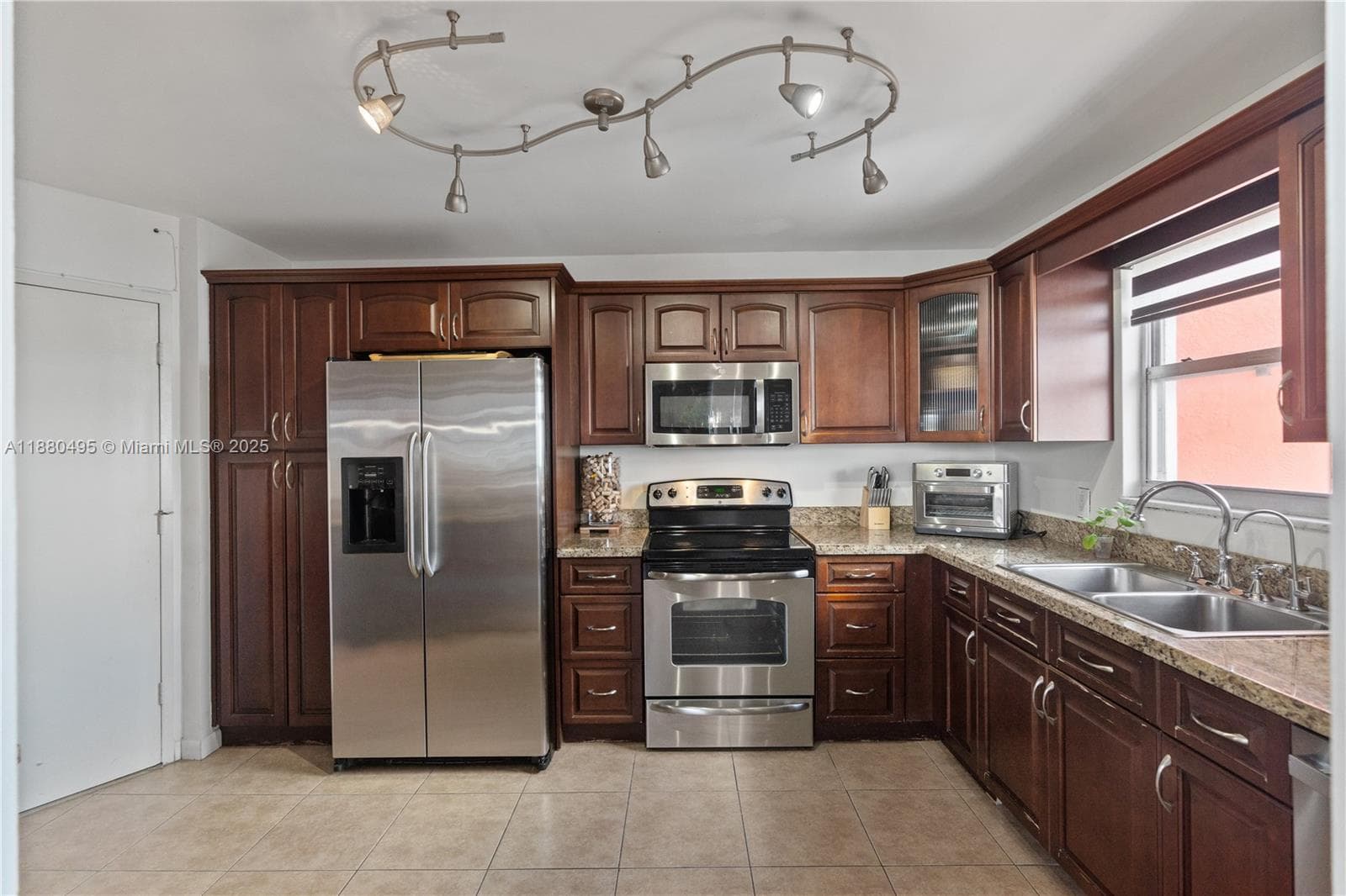 BUCKLEY TOWERS CONDO - WE · #1226E in Miami - Photo 8