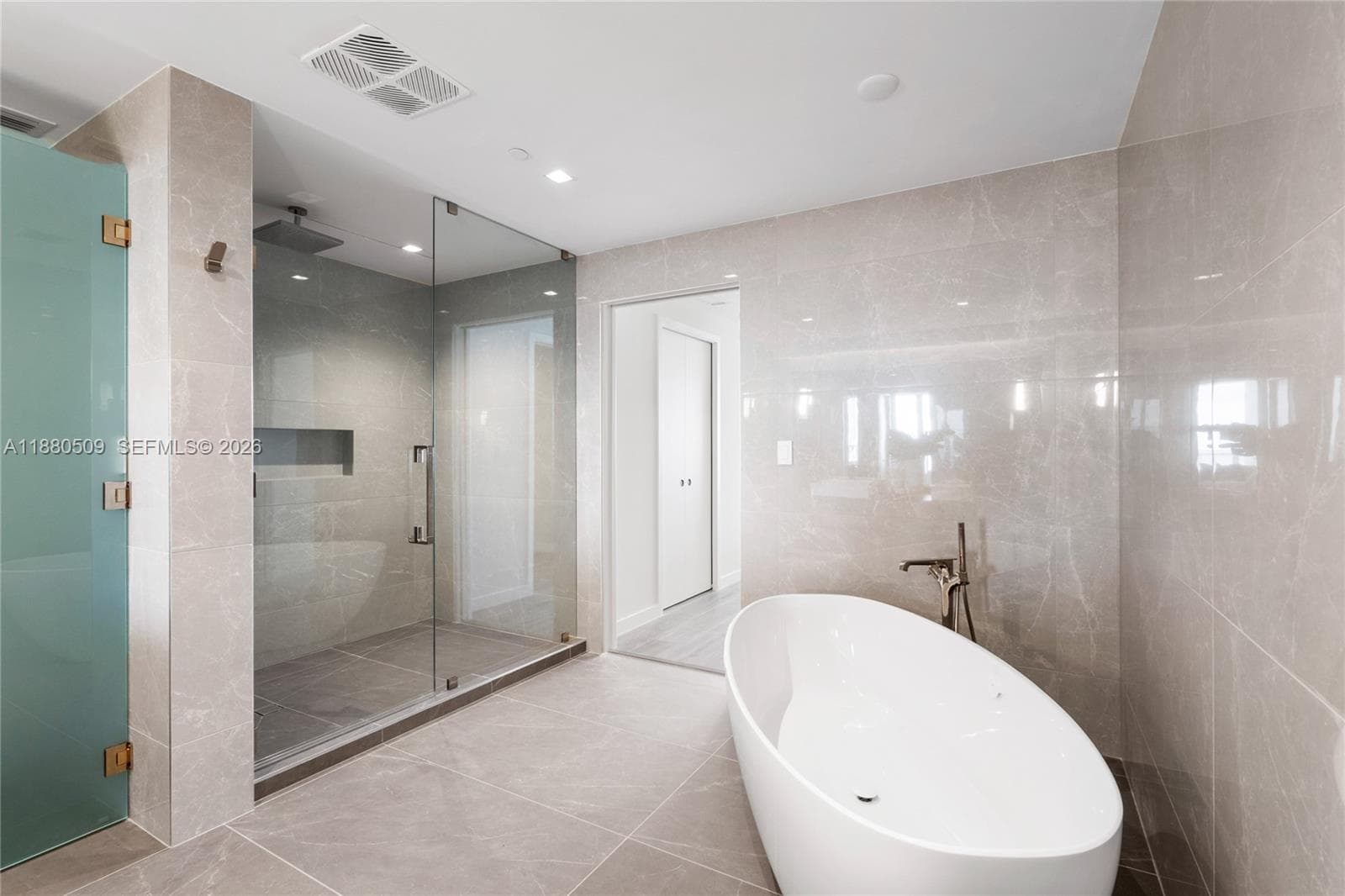 SOLEMAR BEACH CONDO · #1404 in Pompano Beach - Photo 28