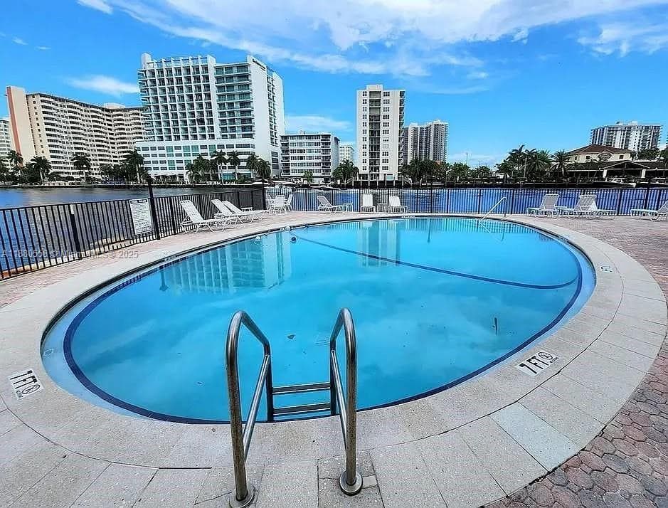 WATERSIDE · #305 in Fort Lauderdale - Photo 12