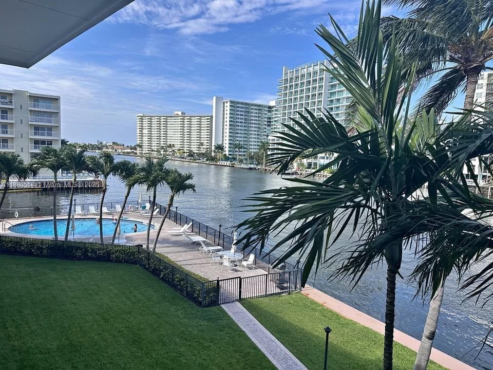 WATERSIDE · #305 in Fort Lauderdale - Photo 1